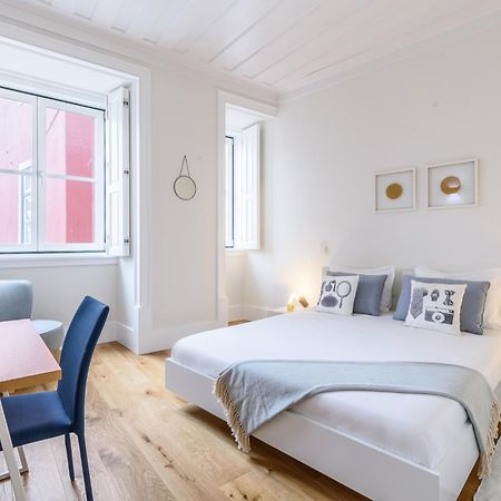 Modern Flat In Downtown Lisbon By Lovelystay Exterior photo