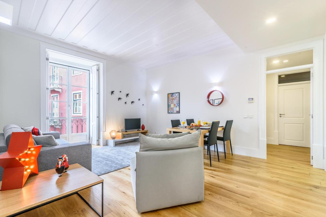Modern Flat In Downtown Lisbon By Lovelystay Exterior photo