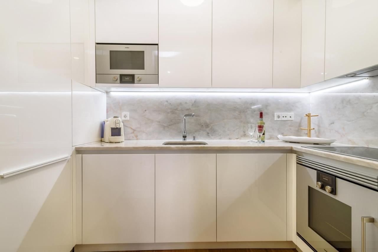 Modern Flat In Downtown Lisbon By Lovelystay Exterior photo